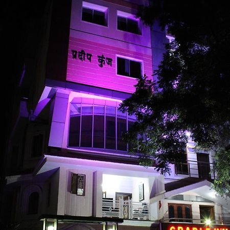 Hotel Cradle Inn 란치 외부 사진