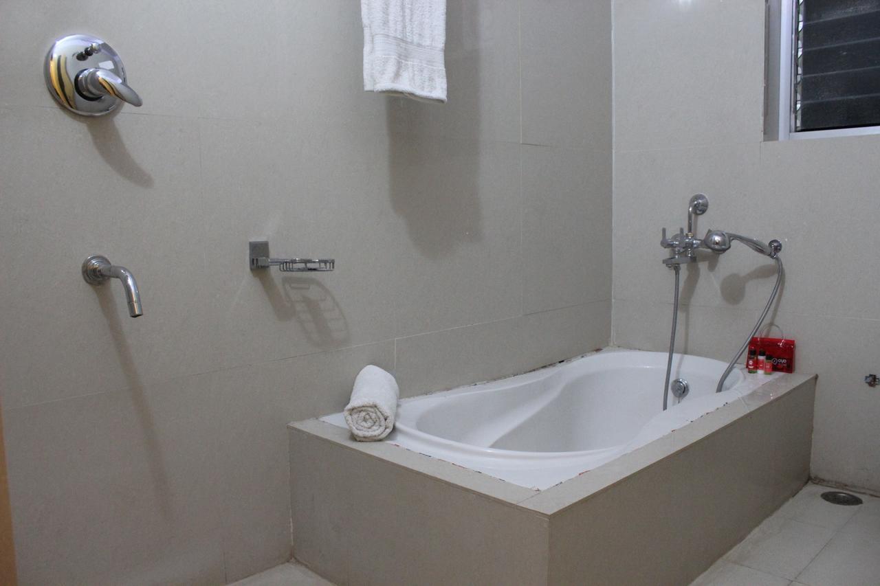 Hotel Cradle Inn 란치 외부 사진